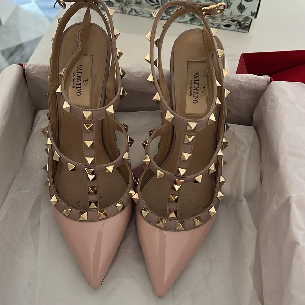 Valentino rockstud heels - blush pink - 38